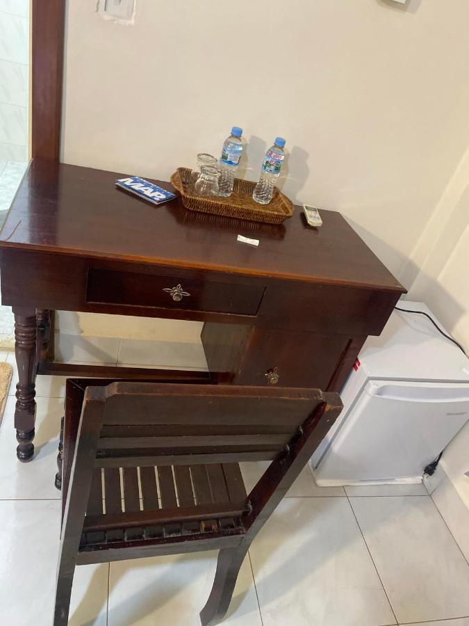 Ecran Riverfront Guesthouse Кампот Екстериор снимка